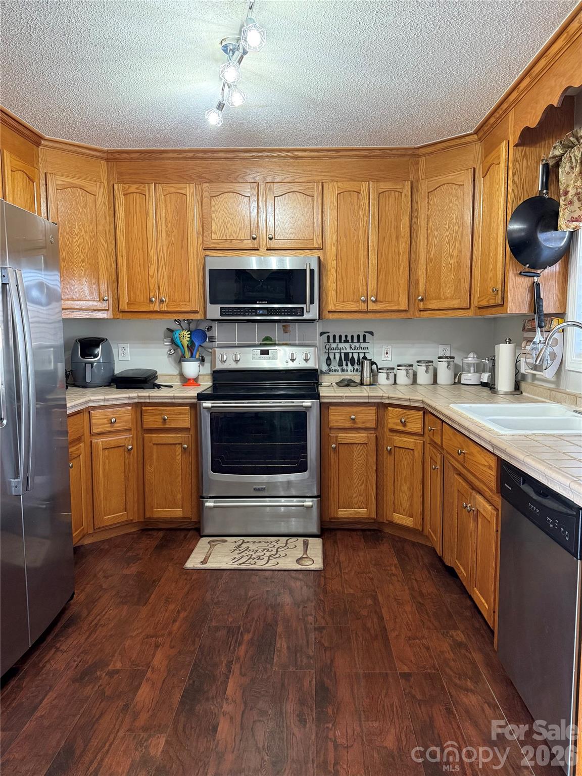 Forrest Estates - Residential