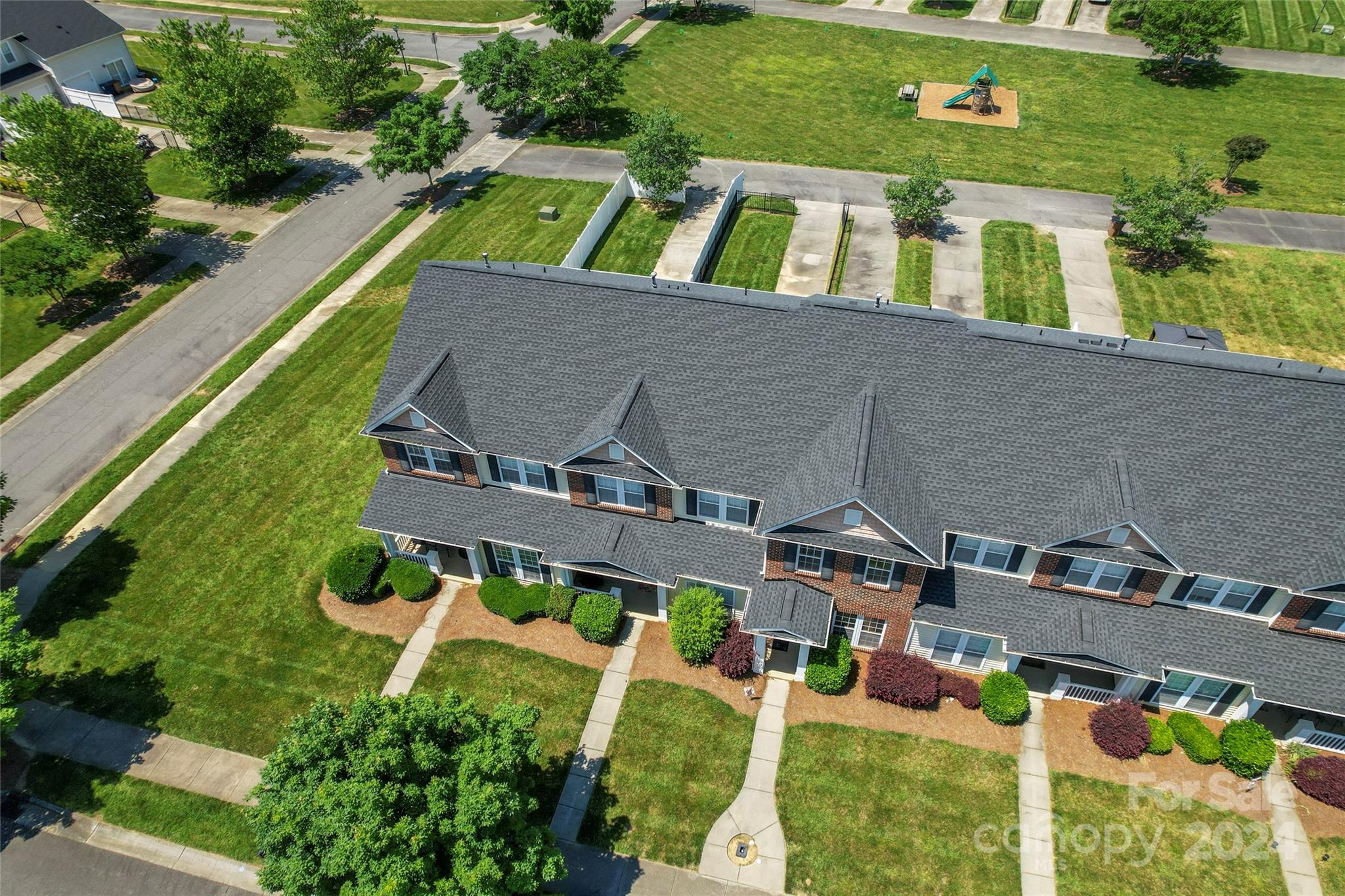 Oakstone - Residential