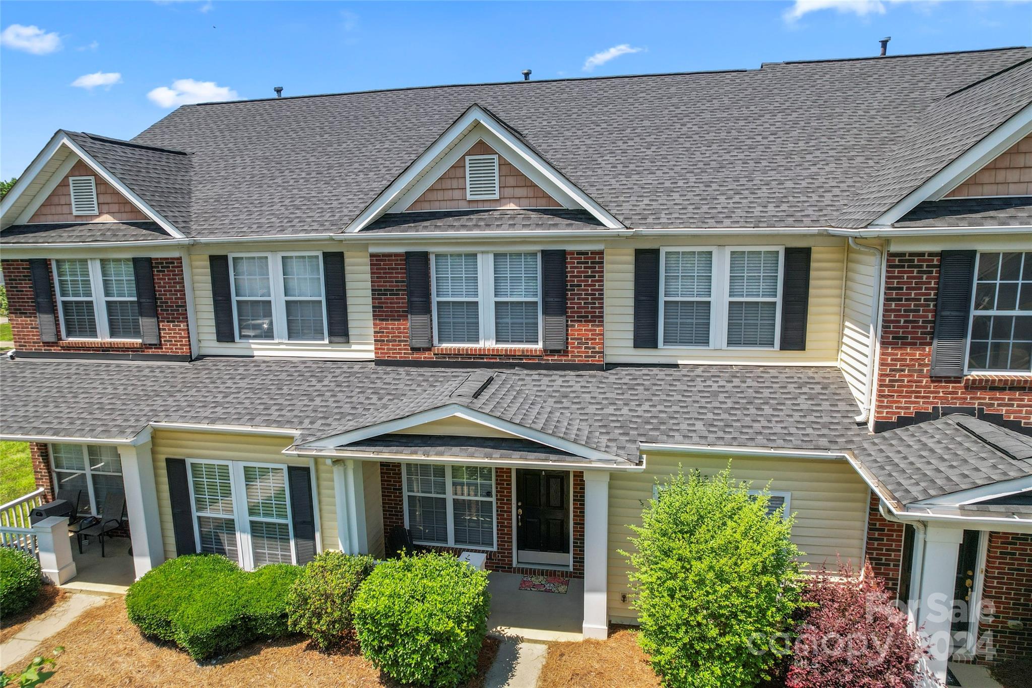 Oakstone - Residential