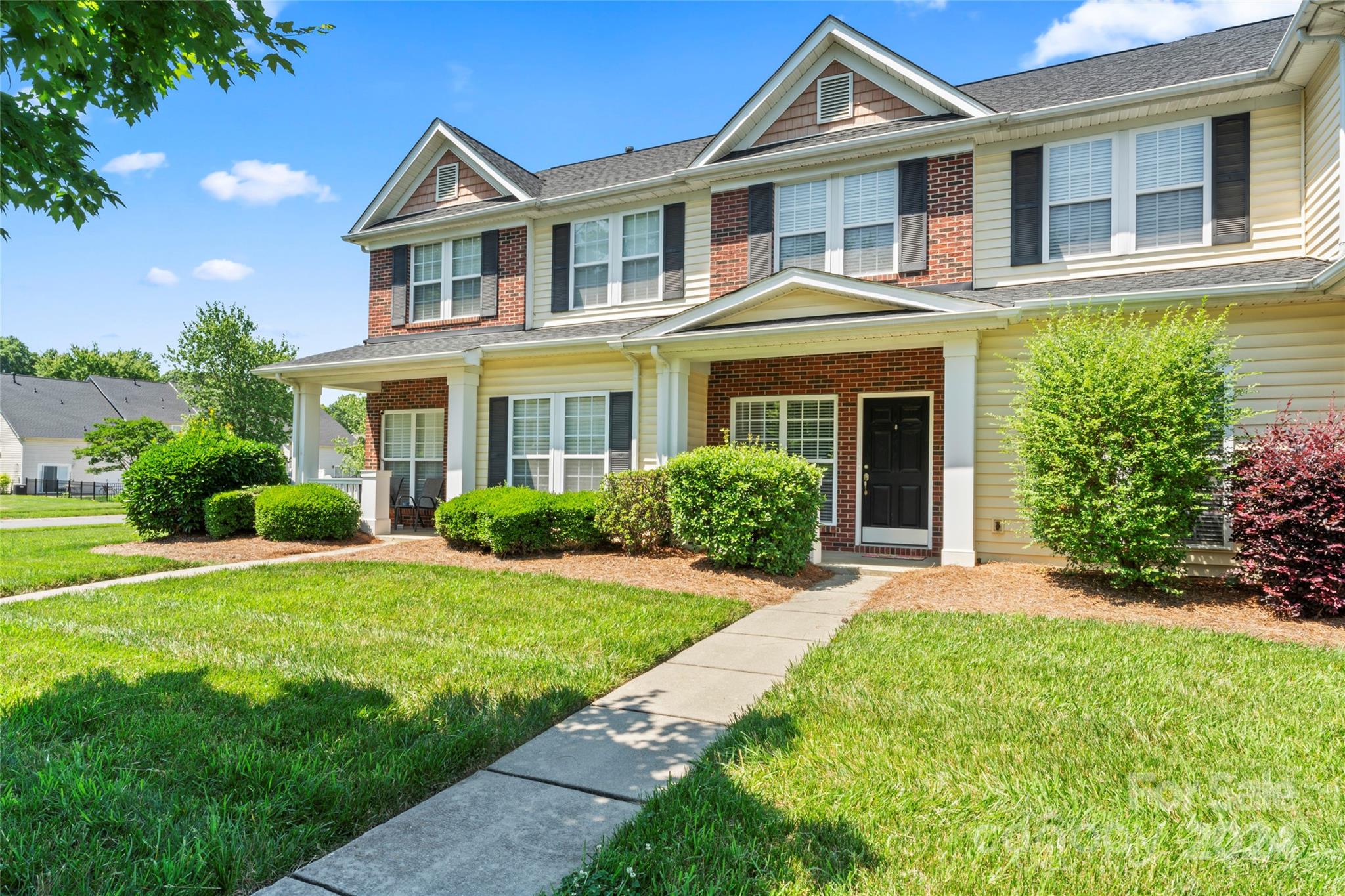 Oakstone - Residential