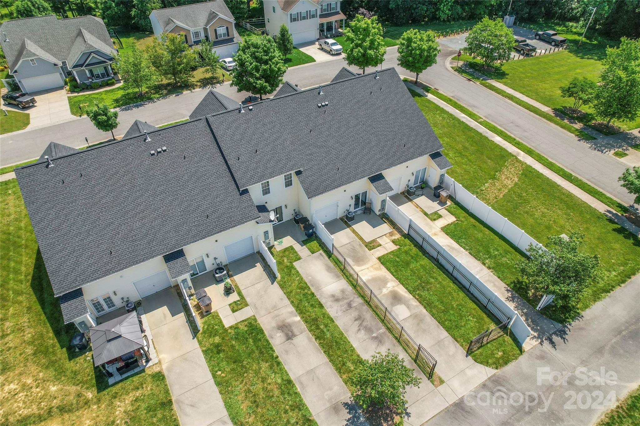 Oakstone - Residential