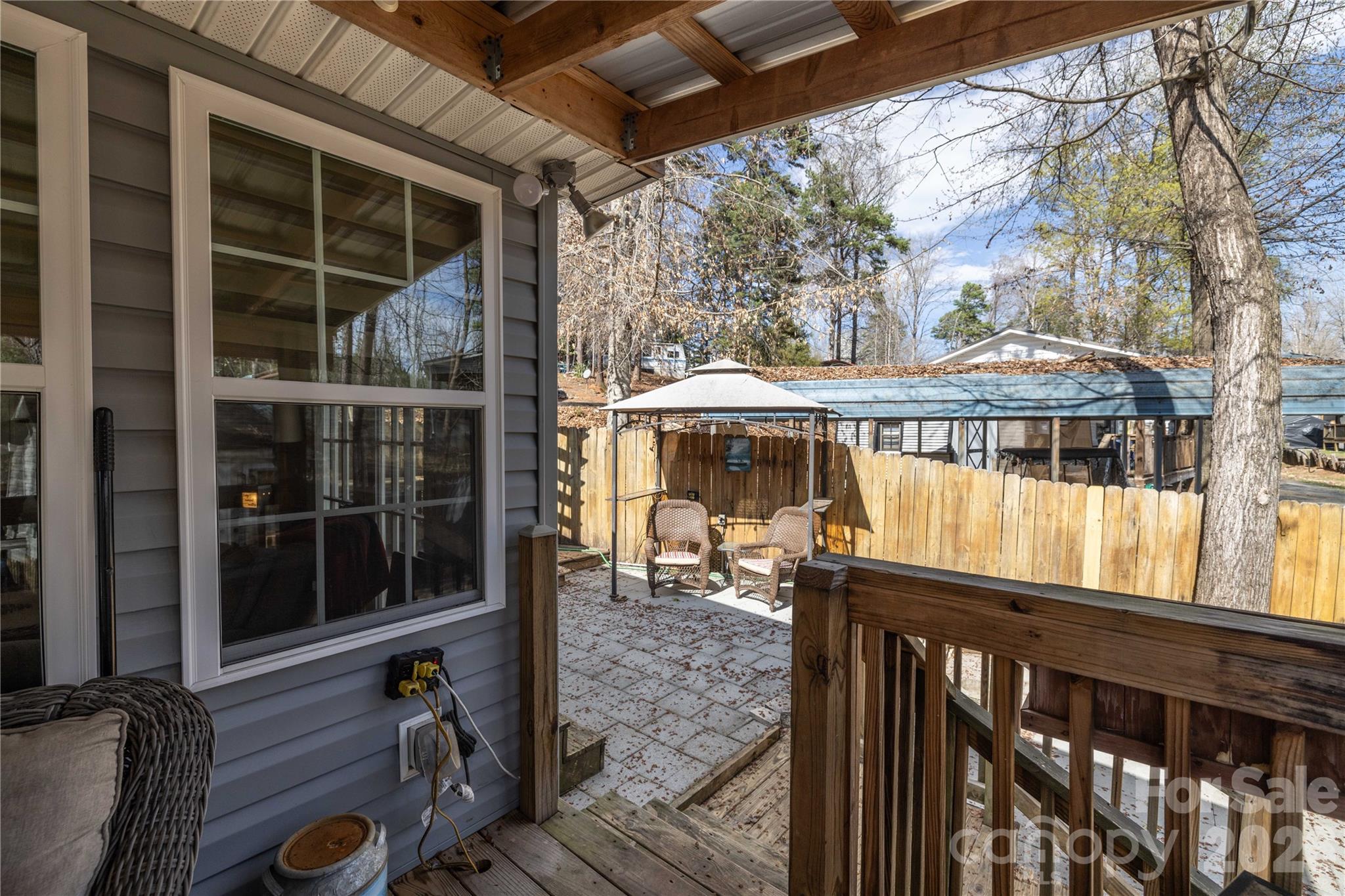 Twin Harbor - Residential