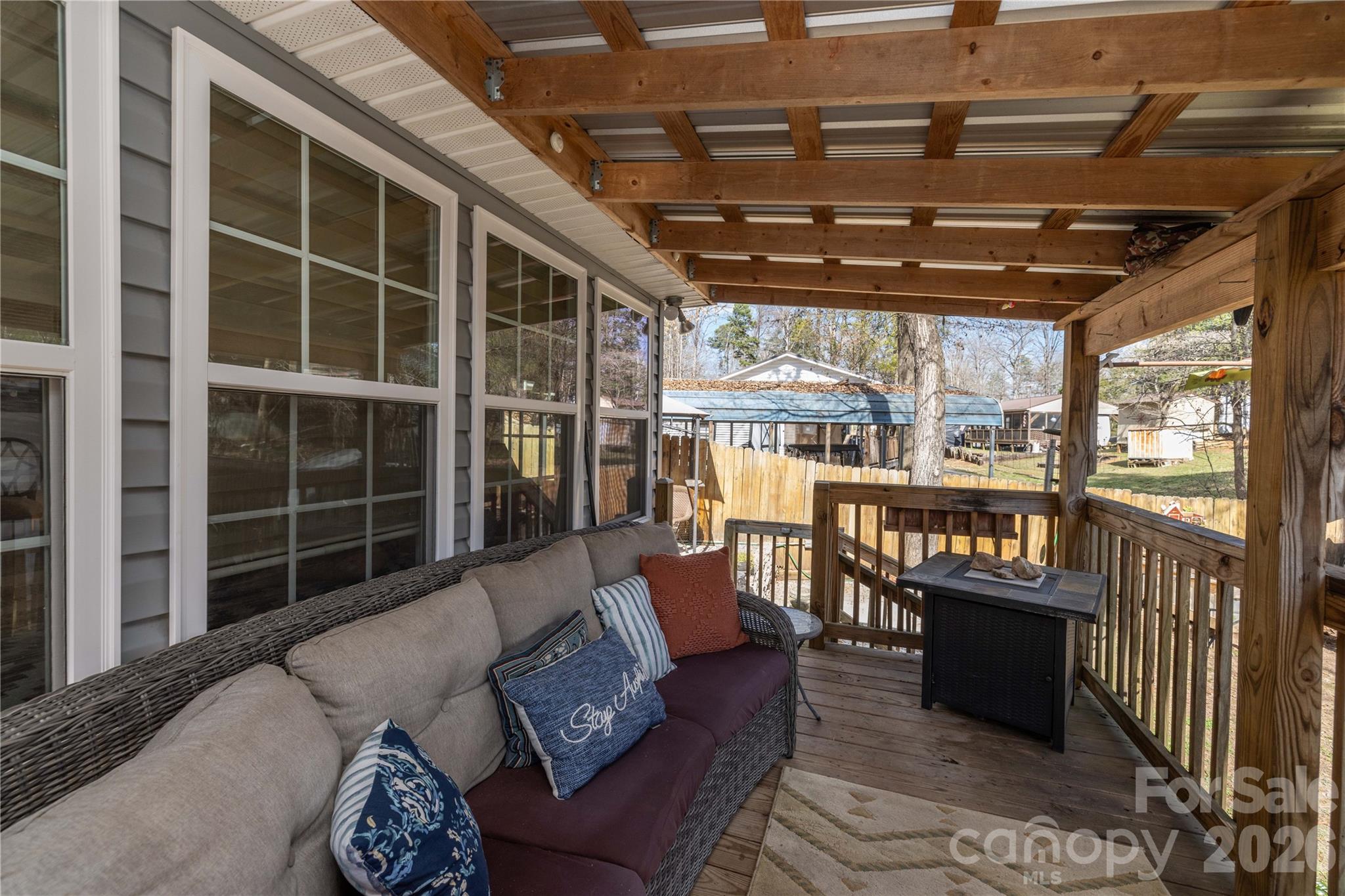 Twin Harbor - Residential