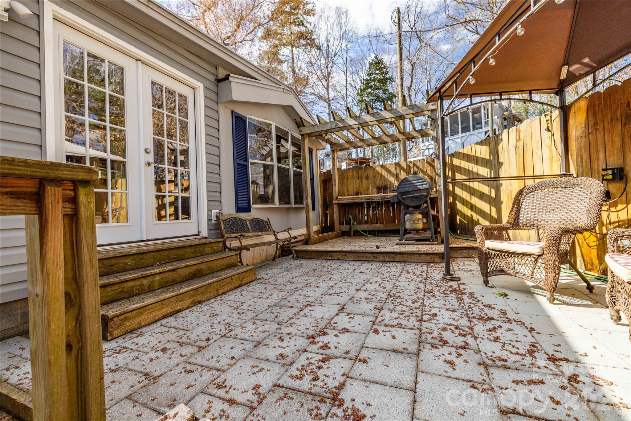 Twin Harbor - Residential