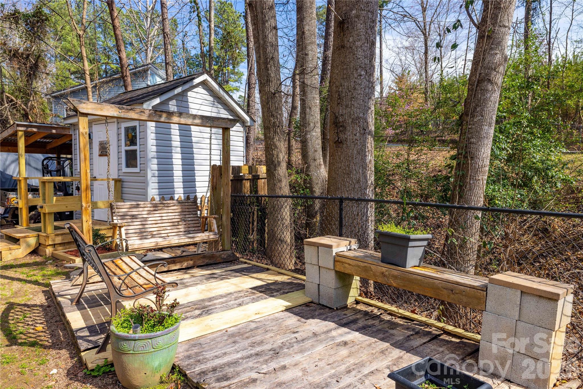 Twin Harbor - Residential