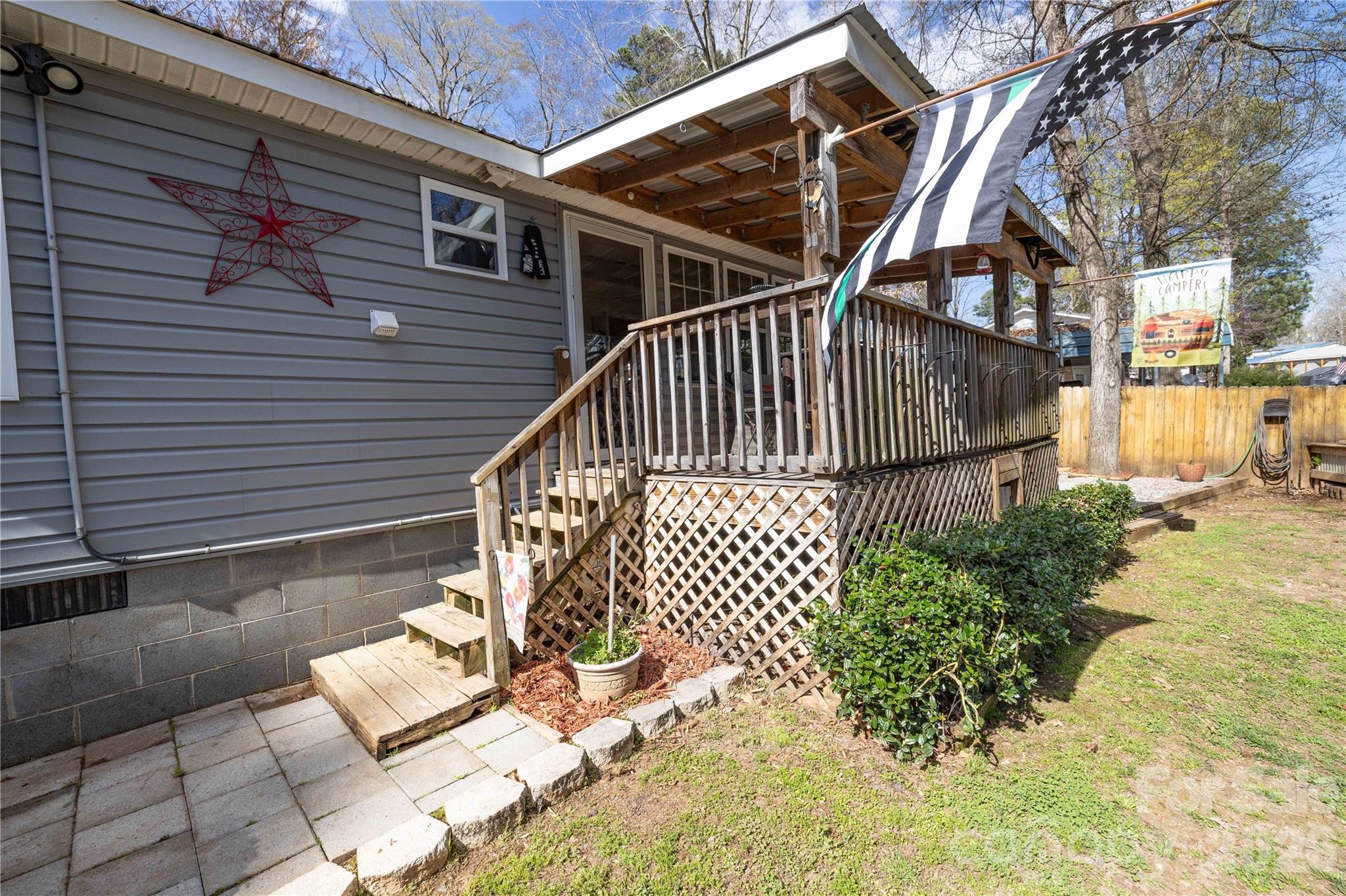 Twin Harbor - Residential