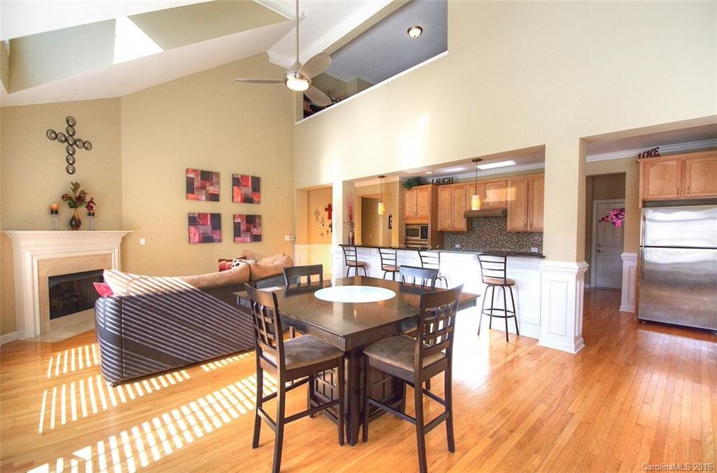 Hollister - Residential