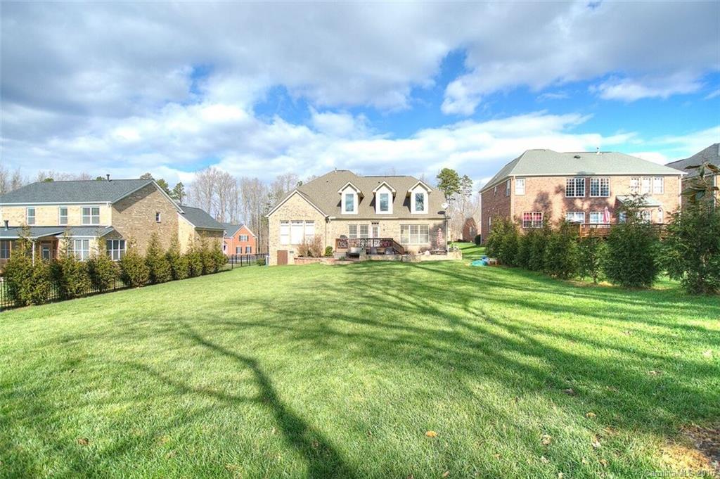 Hollister - Residential