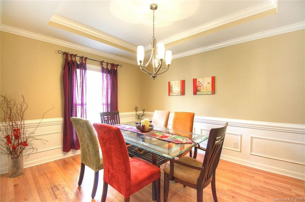 Hollister - Residential