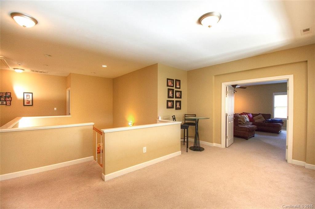 Hollister - Residential