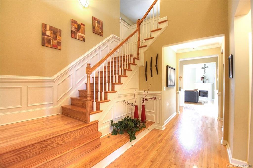 Hollister - Residential