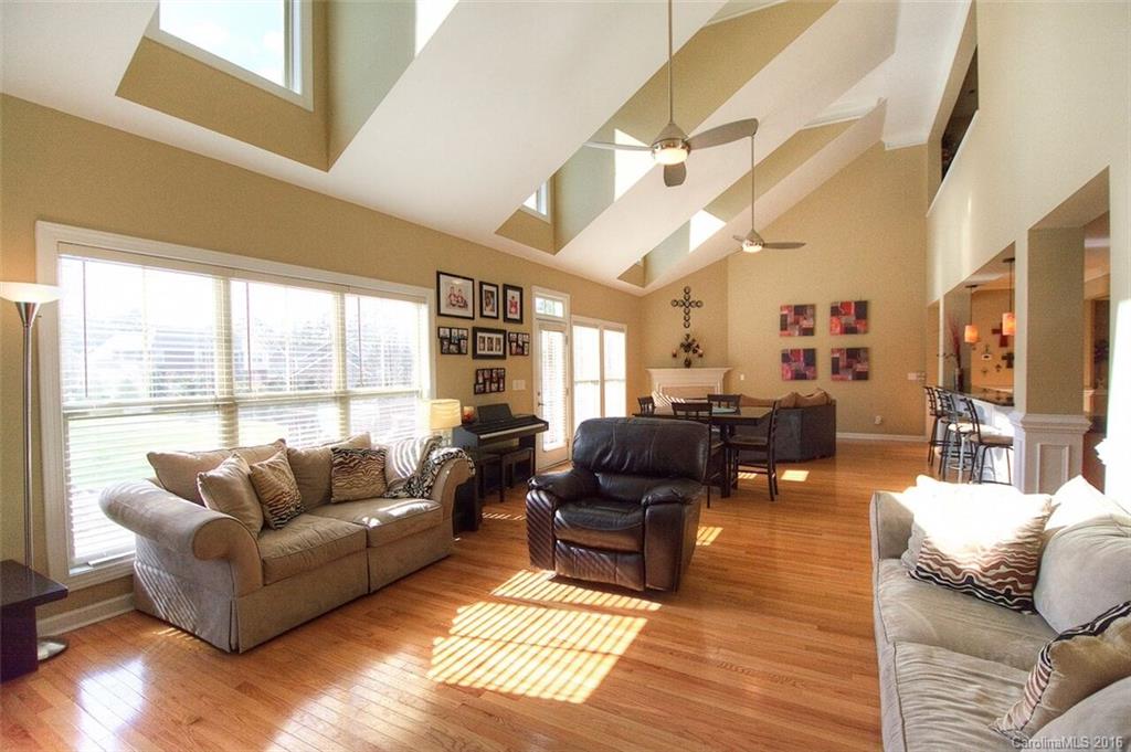 Hollister - Residential