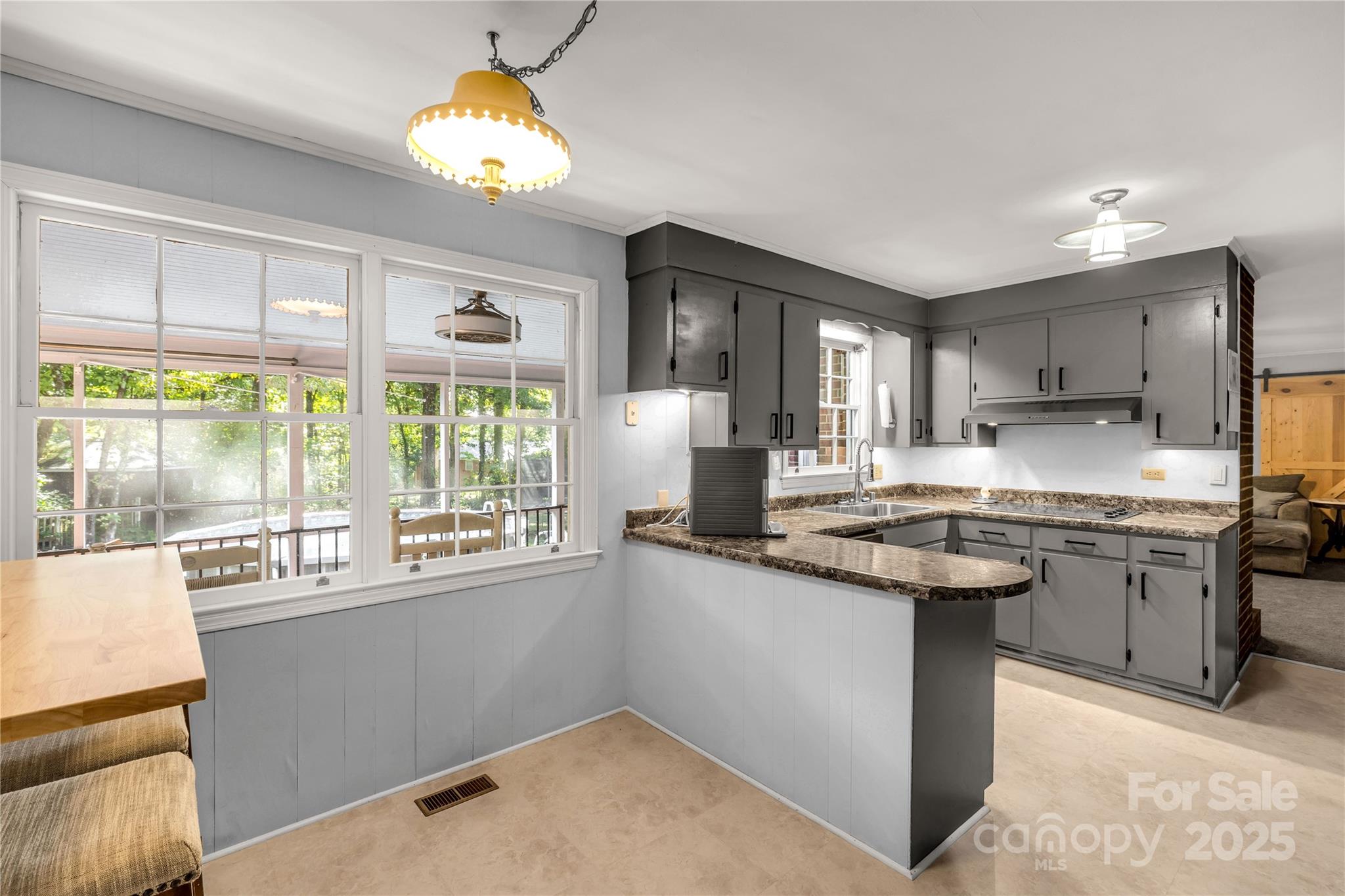 Forest Hills - Residential