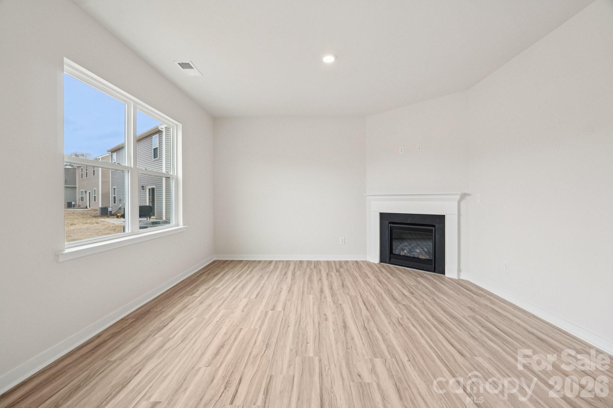 4556 Harris Elliot Road