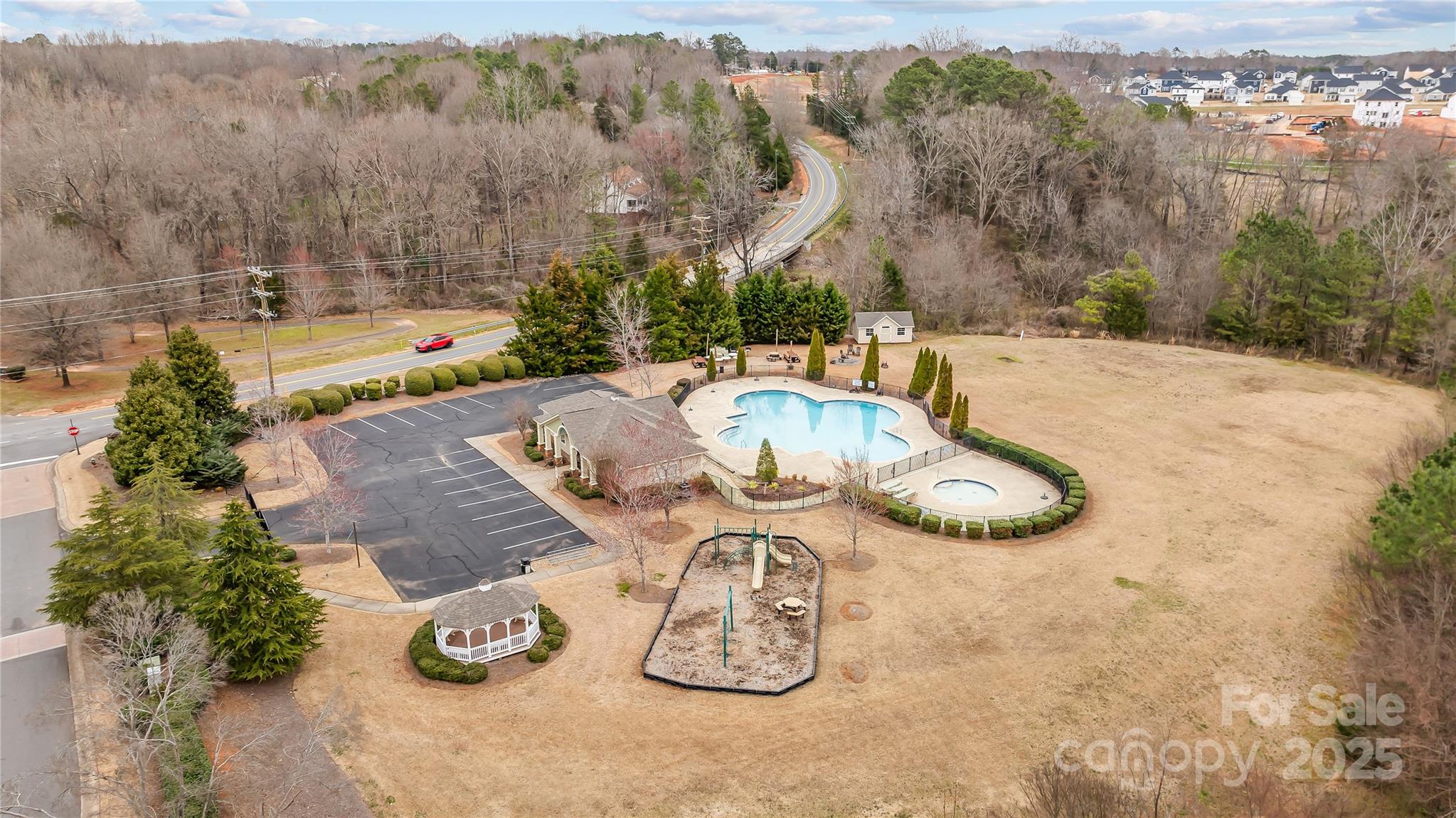 Shelly Woods - Residential