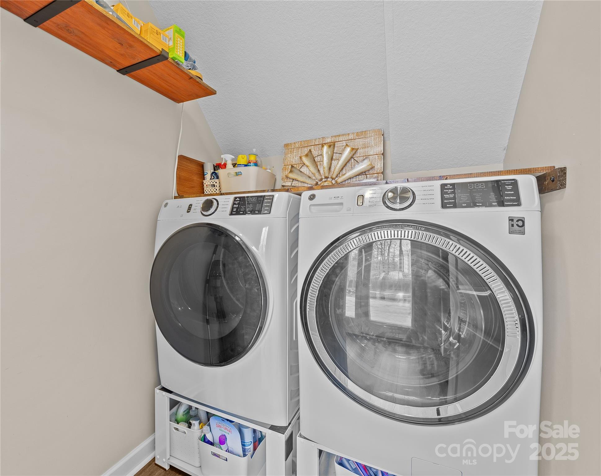 Shelly Woods - Residential