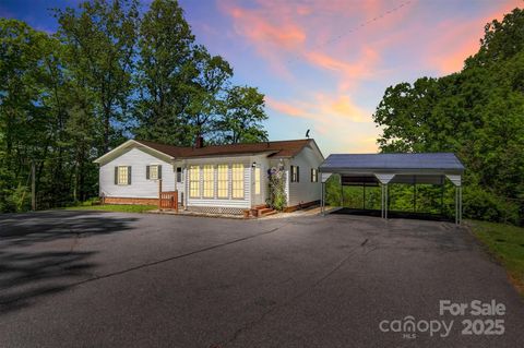2196 Uphill Lane Lenoir NC 28645
