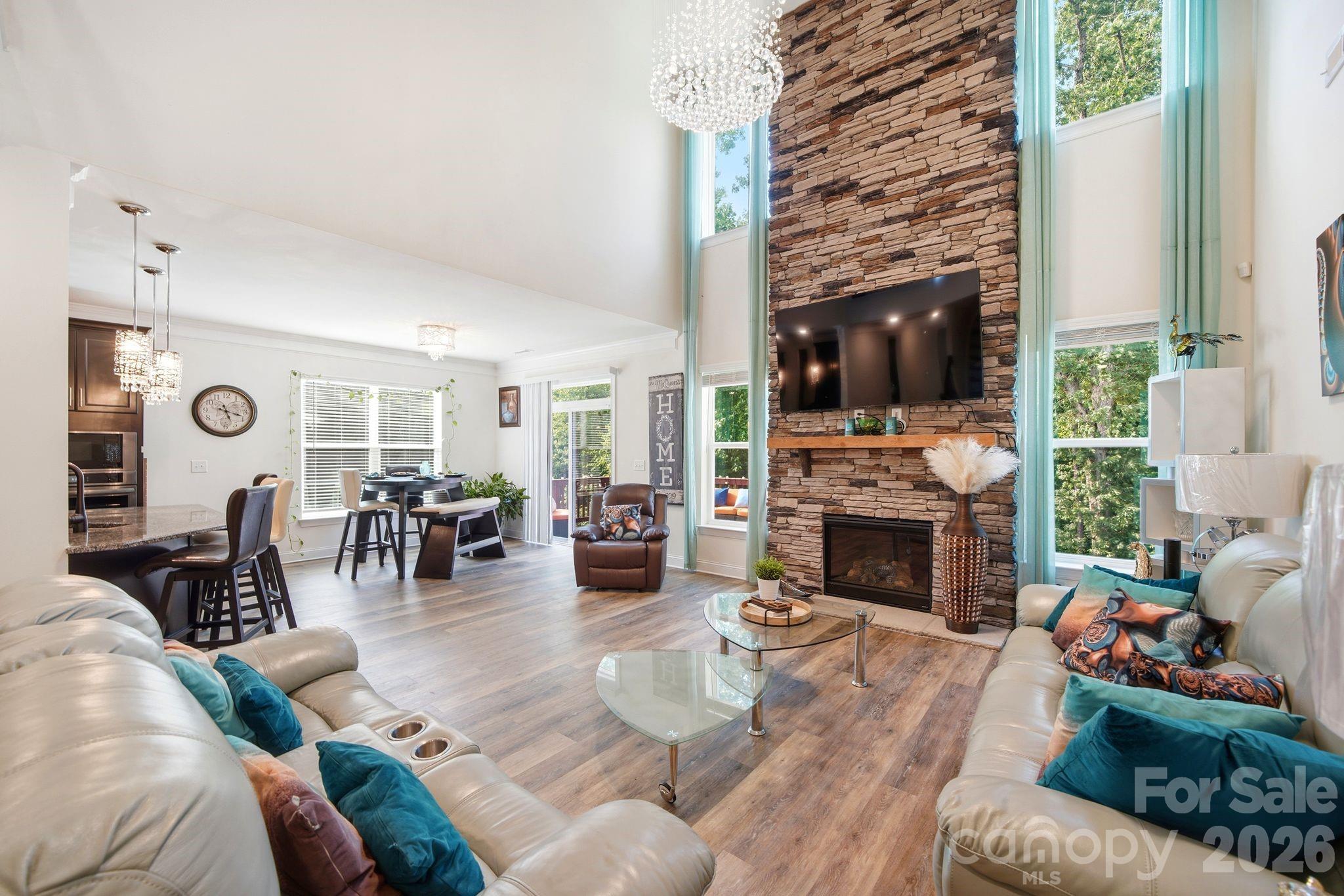 1574 Robinson Oaks Drive