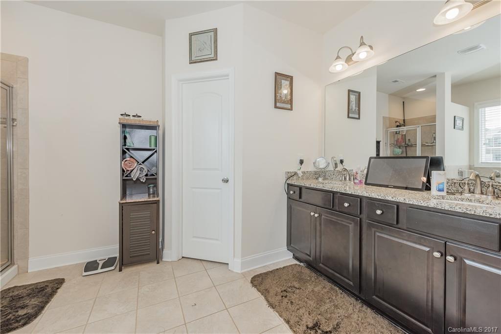 The Gates at Eastview - Residential