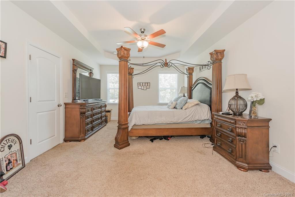 The Gates at Eastview - Residential