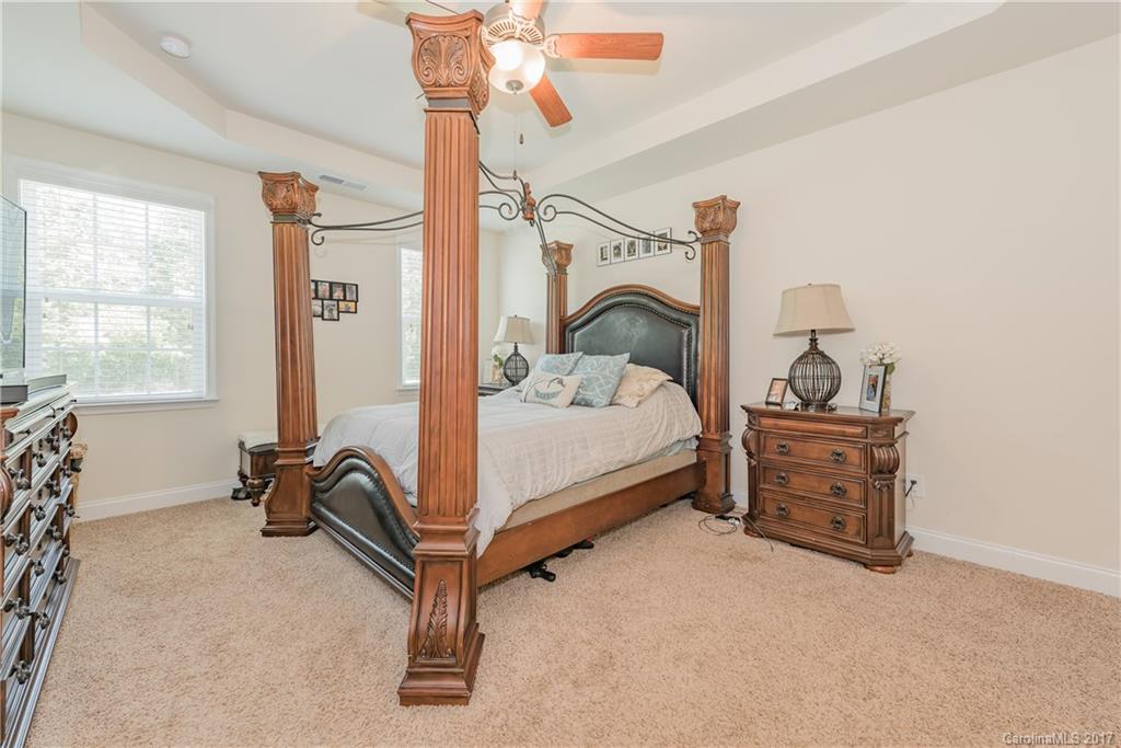 The Gates at Eastview - Residential