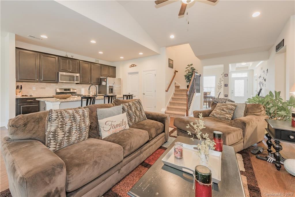 The Gates at Eastview - Residential