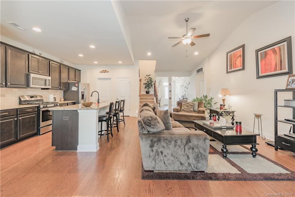 The Gates at Eastview - Residential