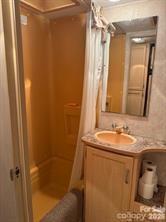 Twin Harbor - Residential