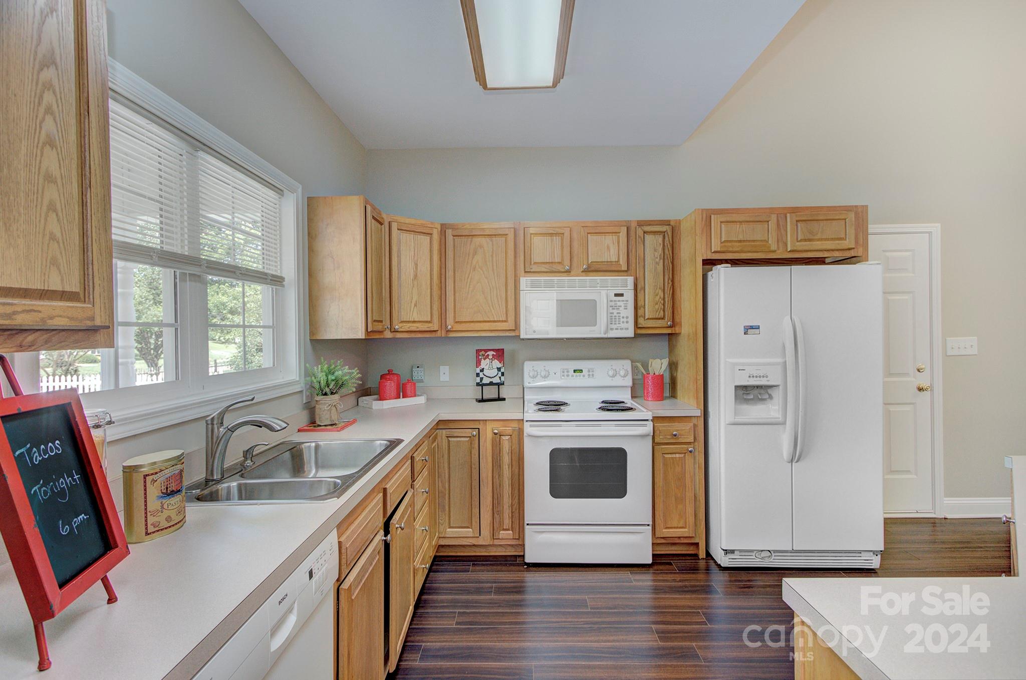 Henrys Orchard - Residential