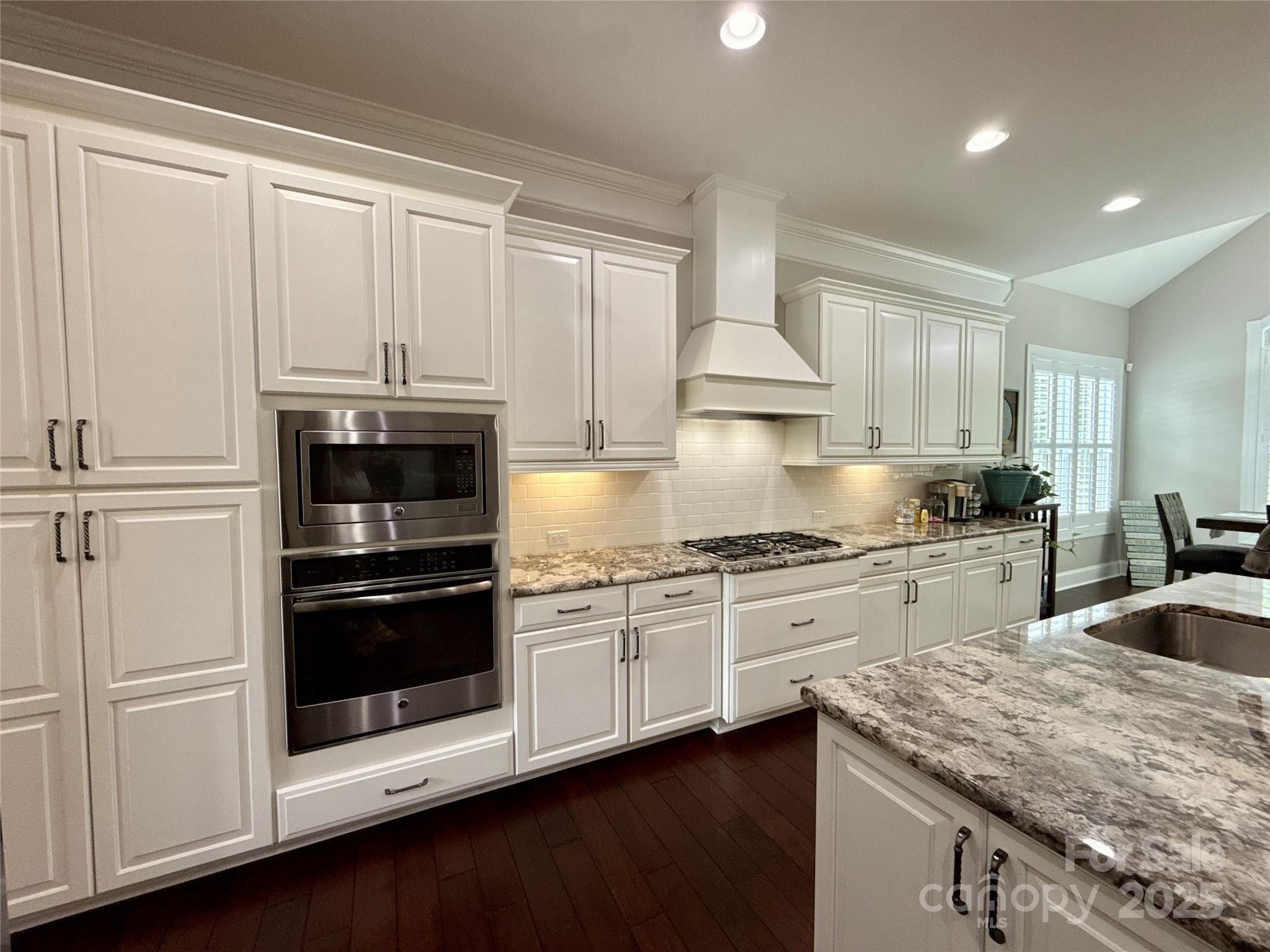 407 Blue Bay Court