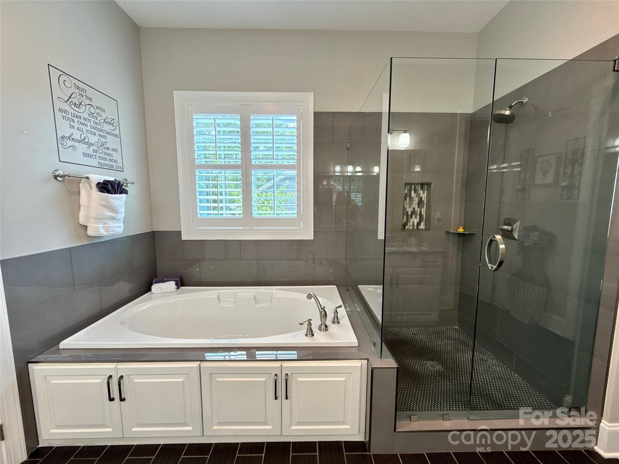 407 Blue Bay Court