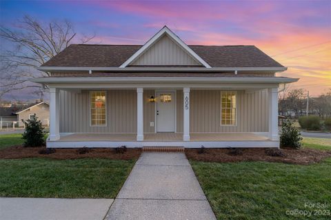 Single Family Residence in Albemarle NC 605 Mason Street 1.jpg