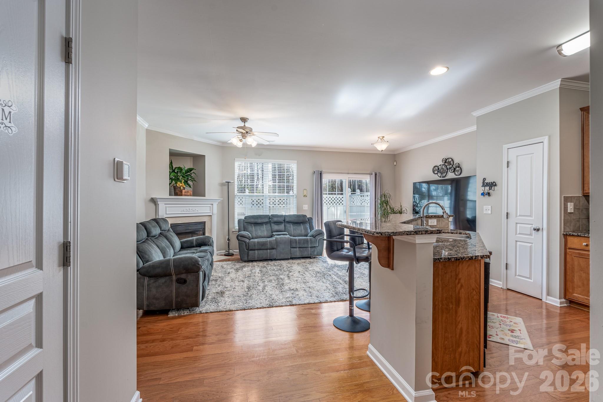 916 Coffee Tree Lane