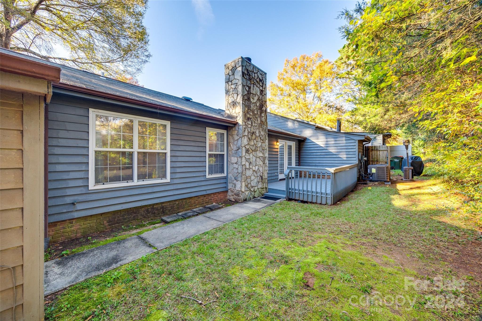 Dogwood Hollow - Residential