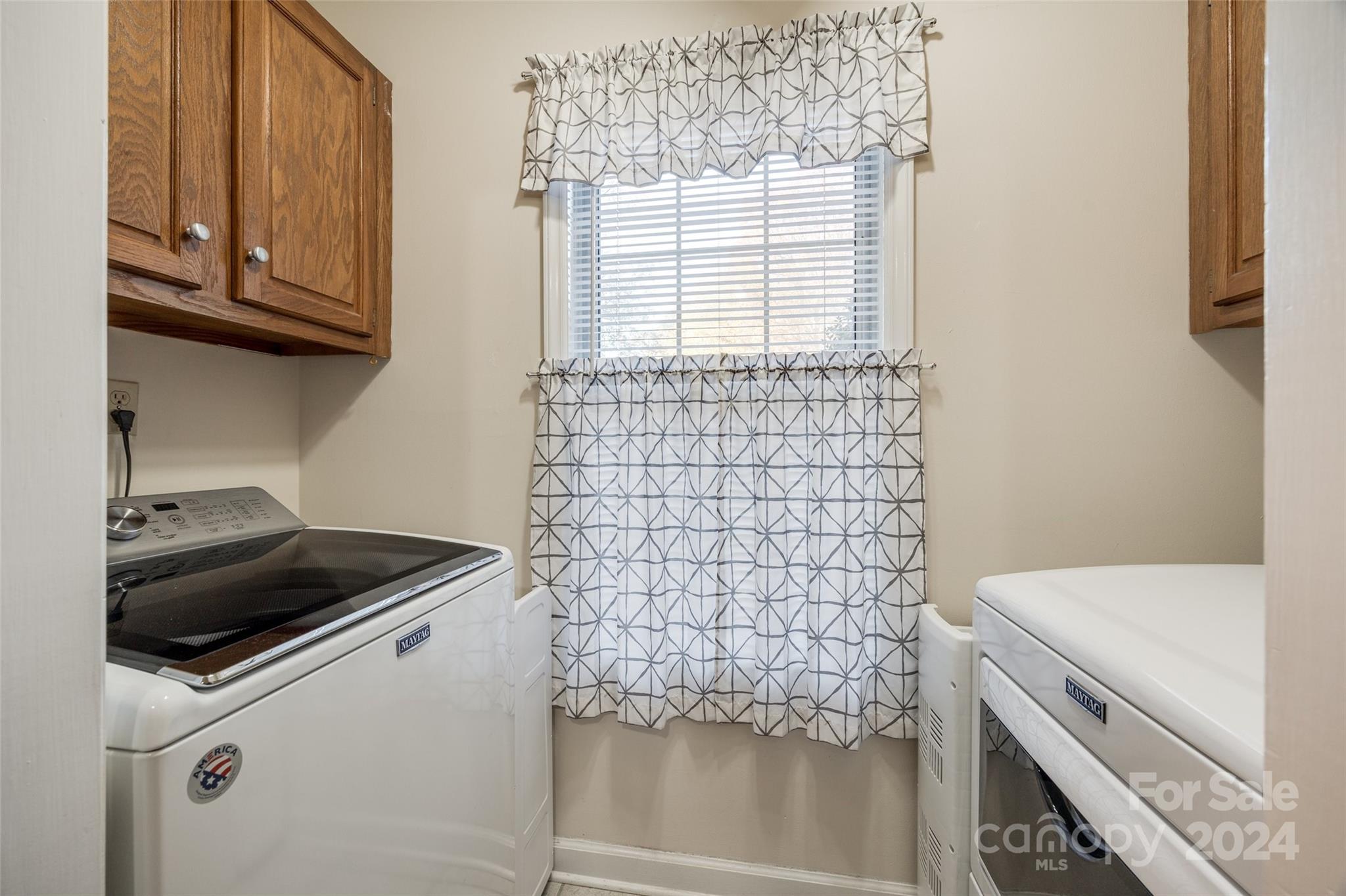 Dogwood Hollow - Residential