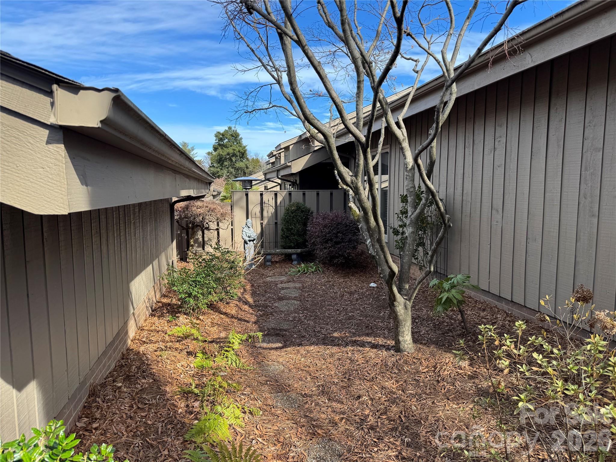 4913 Torrey Pines Court