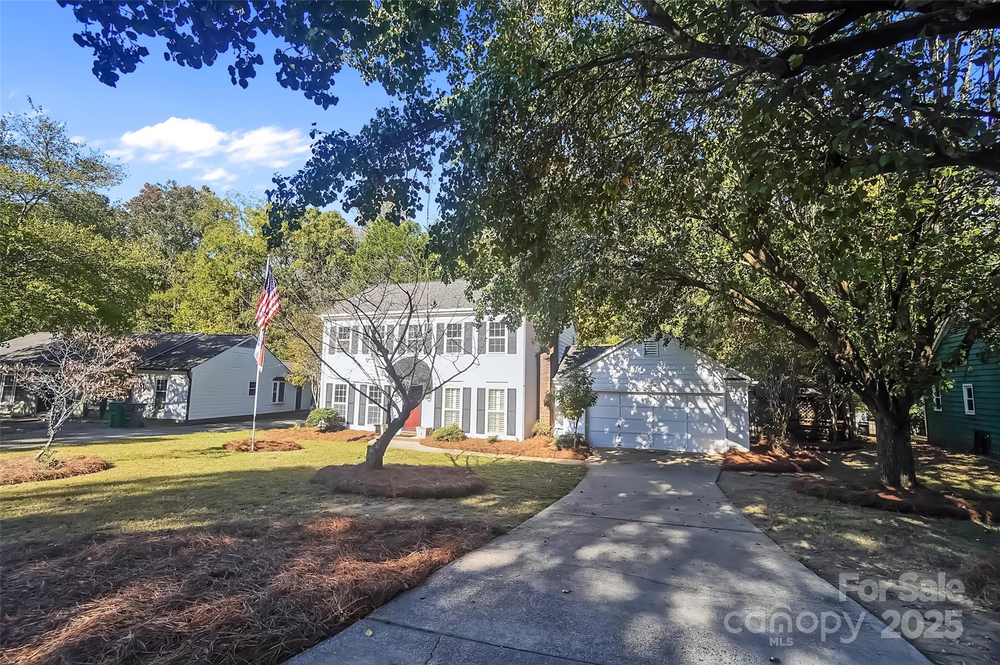 2425 Bergen Court