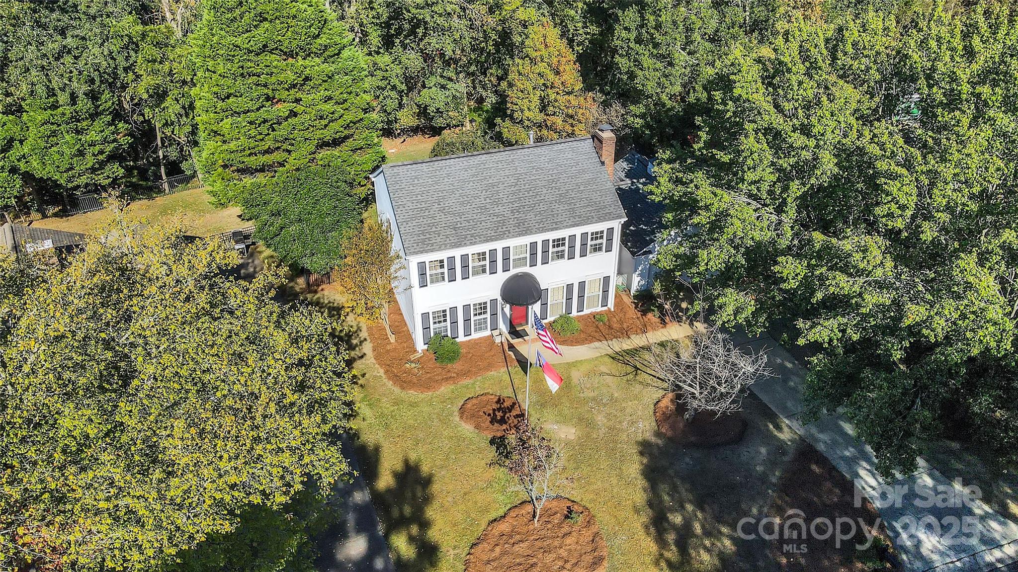 2425 Bergen Court