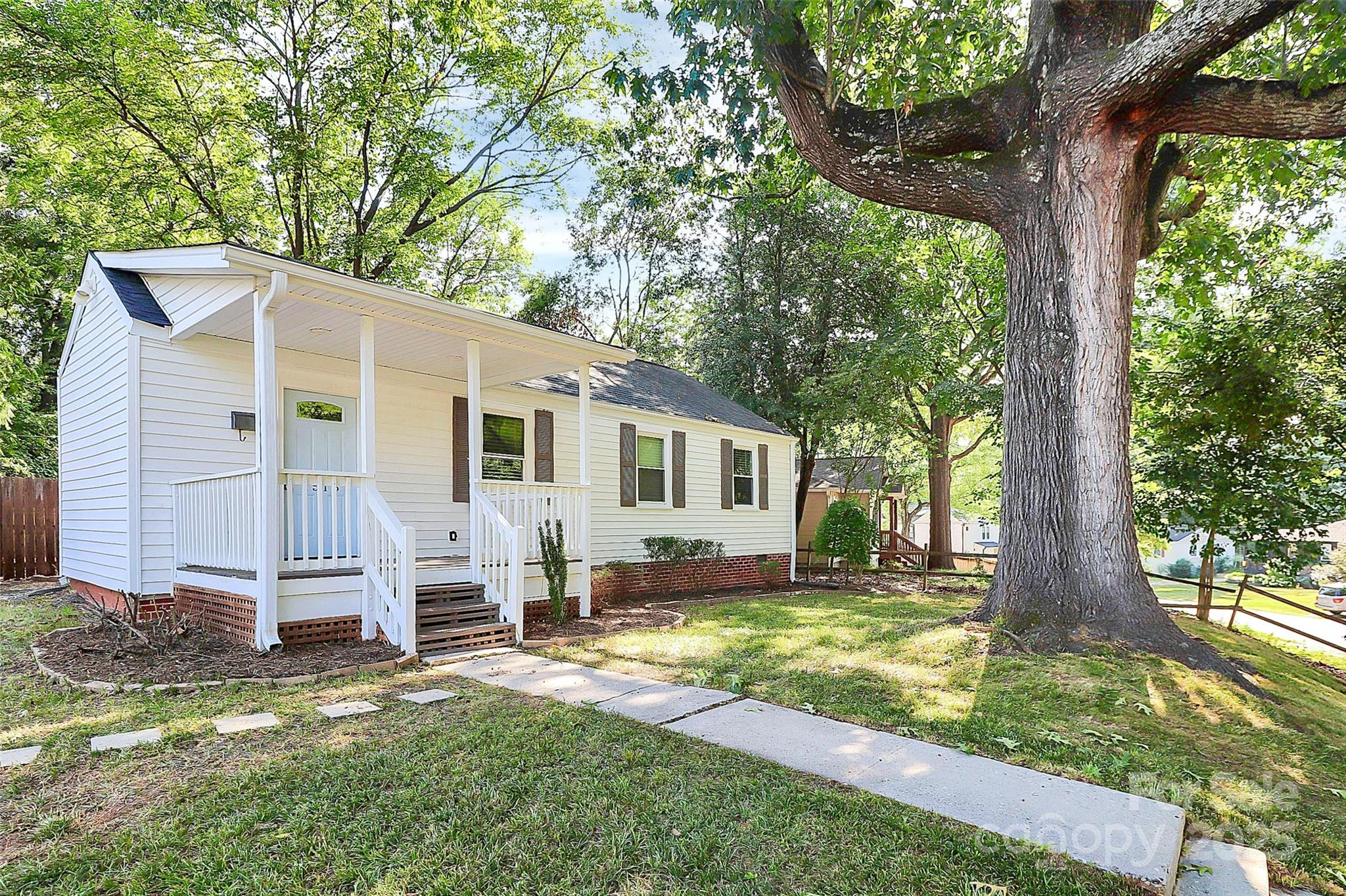 1515 Winston Drive