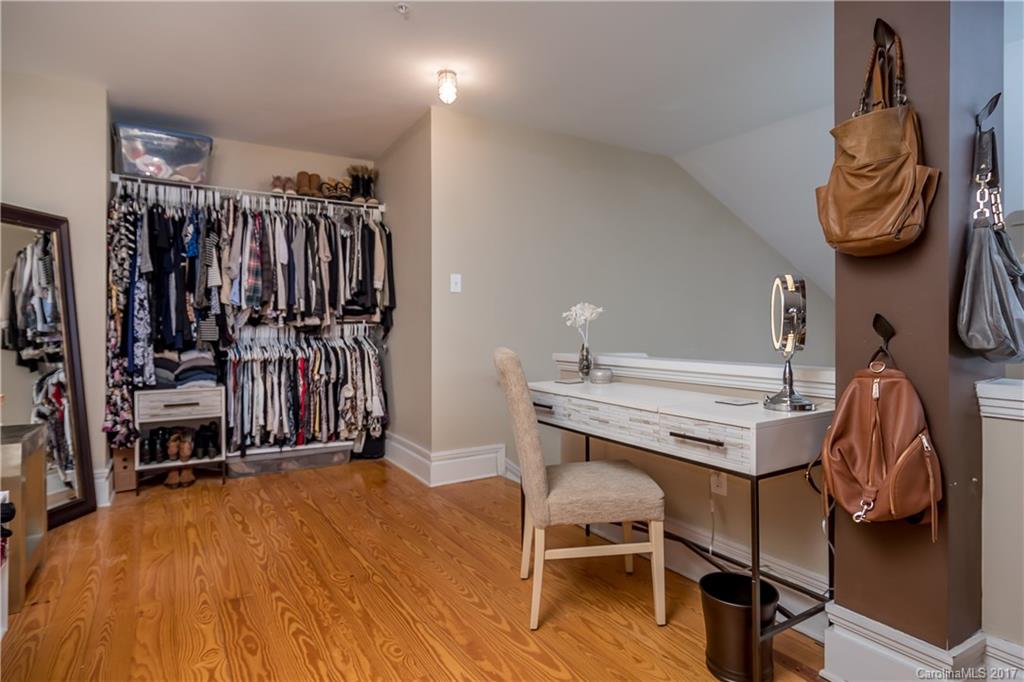 Elizabeth - Residential