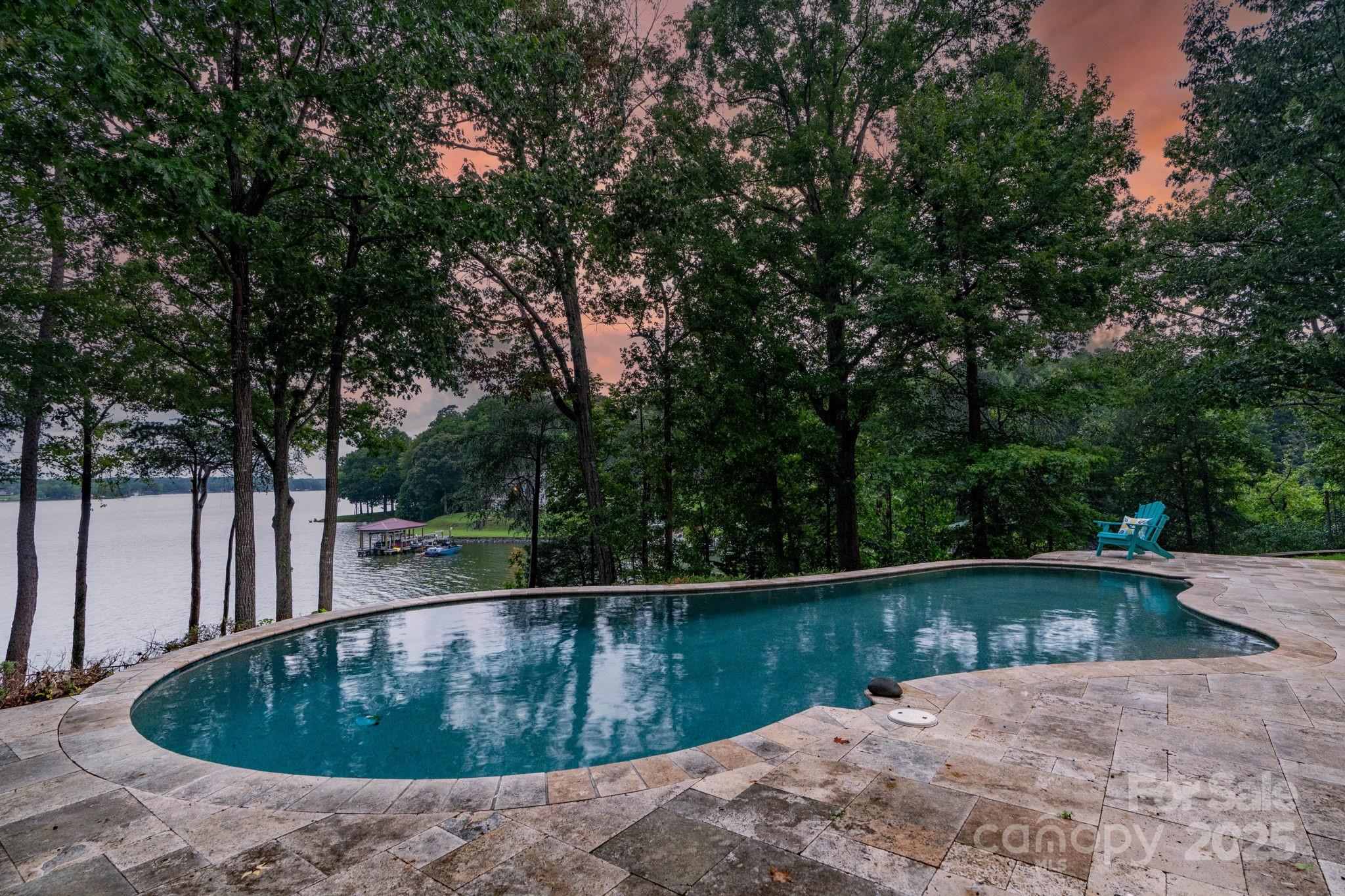 8623 Island Point Road