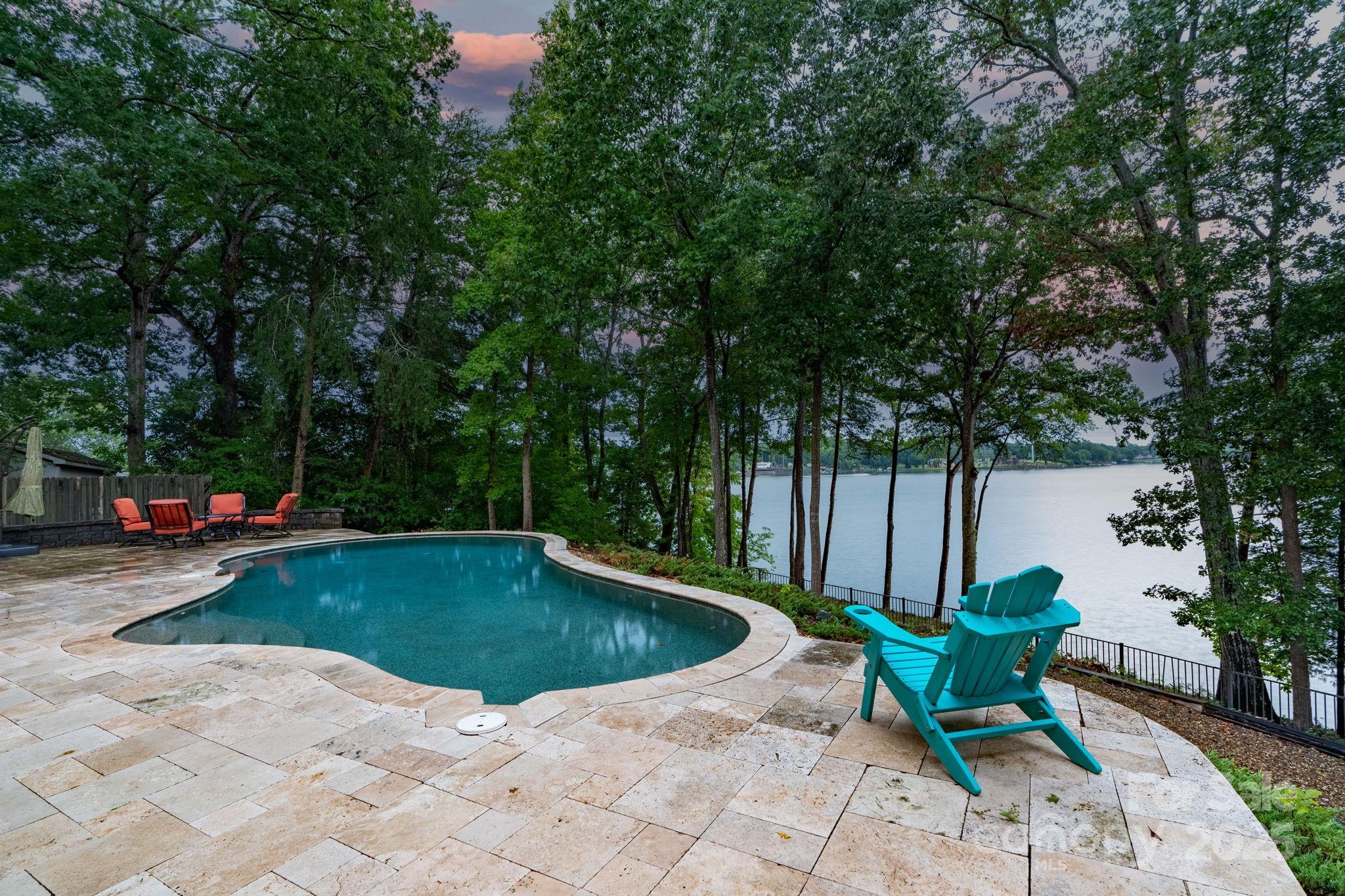 8623 Island Point Road