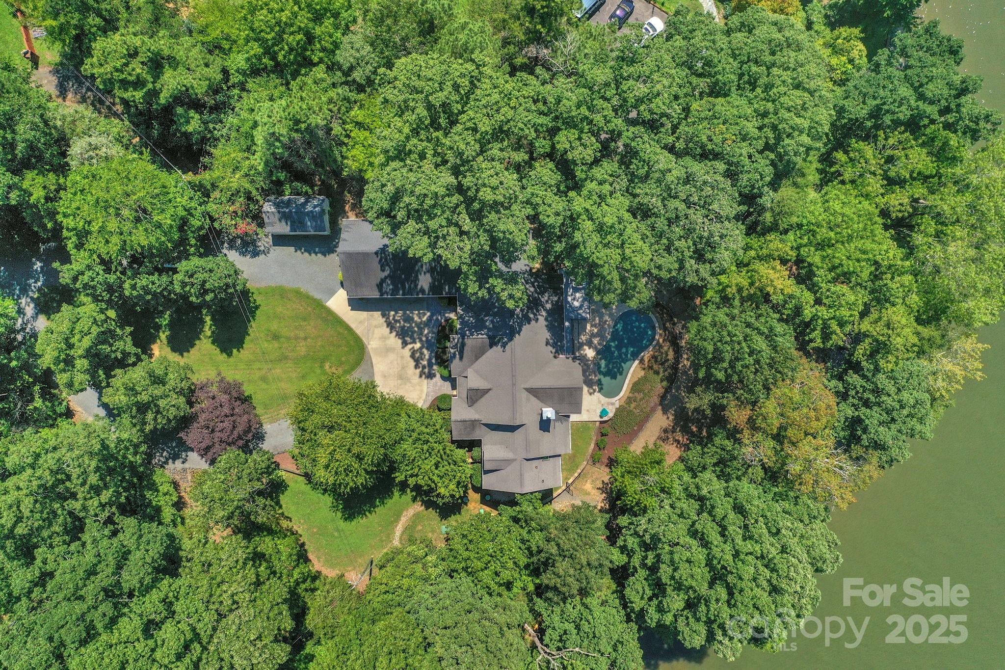 8623 Island Point Road