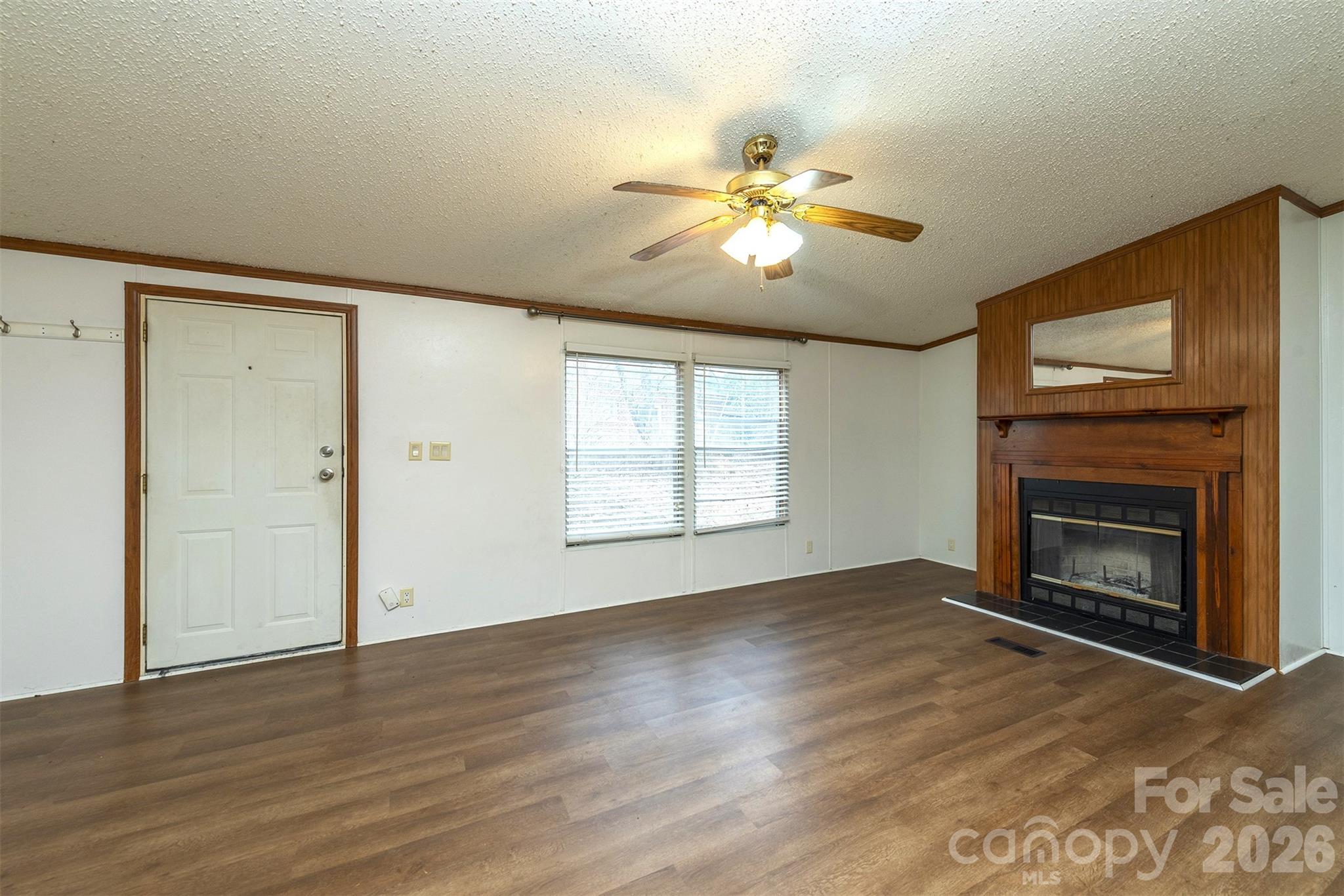 79 Clear View Run Drive