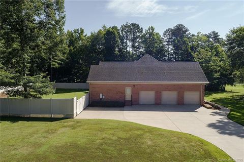 A home in Waxhaw