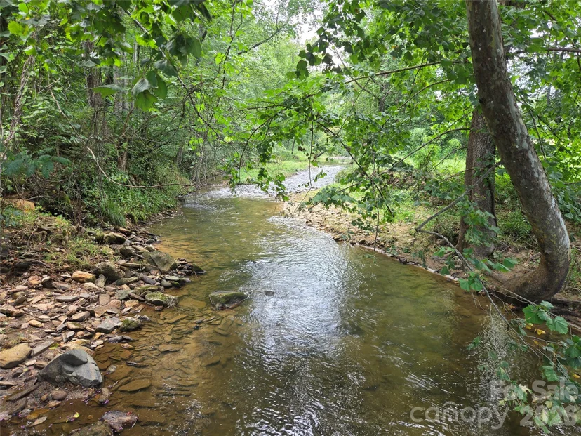 6059 Mount Zion Road, photo 1 of 37