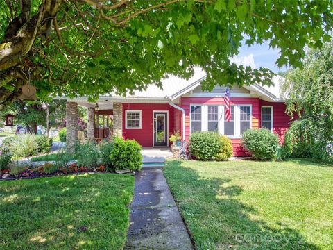 24 Belle Meade Drive Waynesville NC 28786