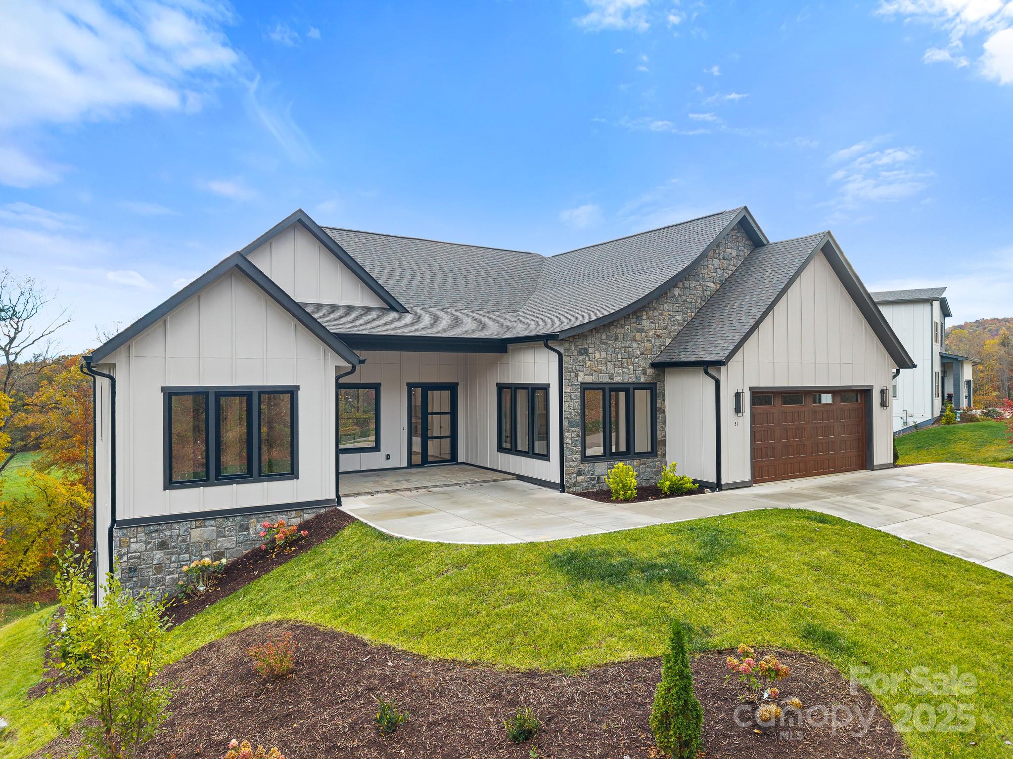 51 Bridgeway Drive 12