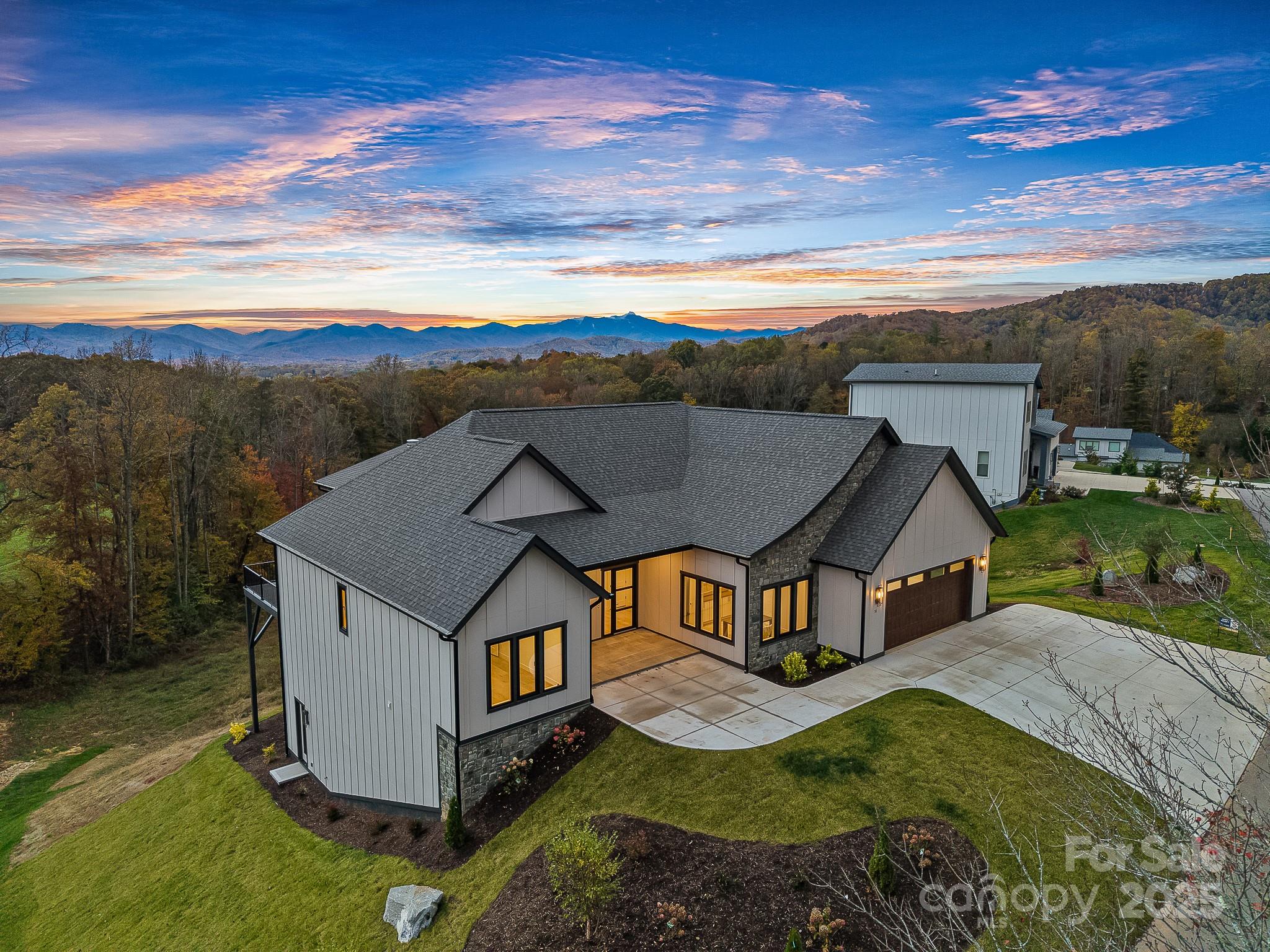 51 Bridgeway Drive 12