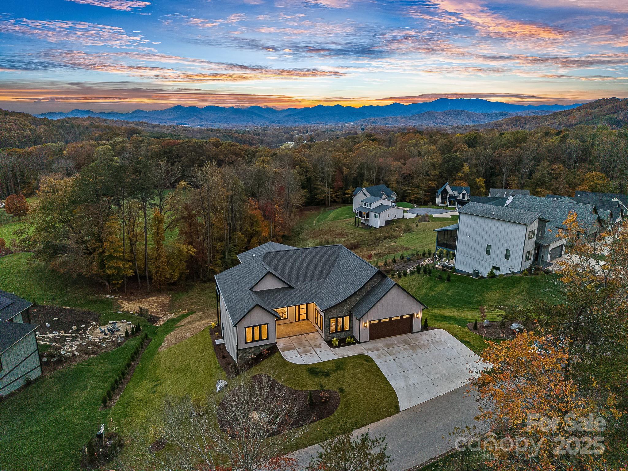 51 Bridgeway Drive 12